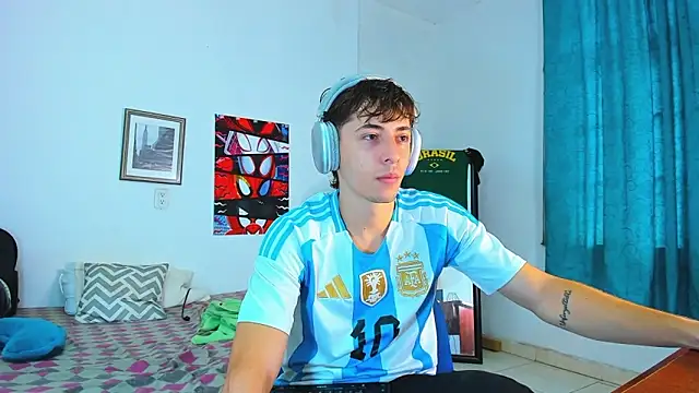 AlessandroDybala online show from April 23, 11:49 am