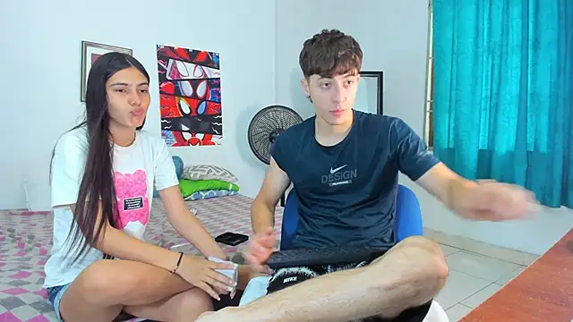 Snapshot of AlessandroDybala chatting on June 14, 1:01 pm AlessandroDybala online show from June 14, 1:01 pm