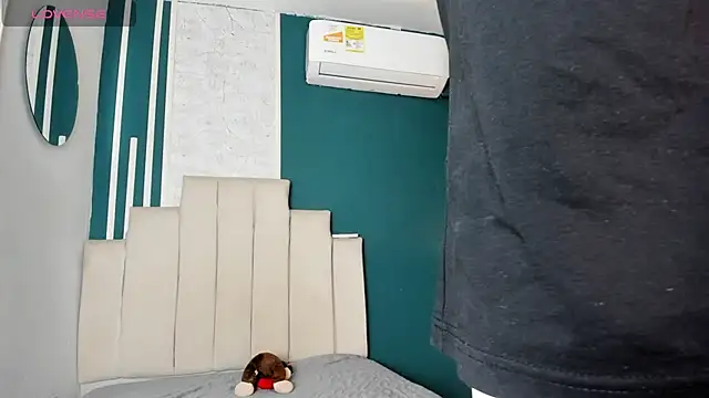 Snapshot of AlessandroDybala chatting on December 2, 12:29 pm AlessandroDybala online show from December 2, 12:29 pm