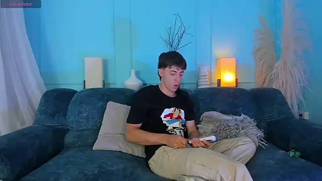 Snapshot of AlessandroDybala chatting on November 27, 12:27 pm AlessandroDybala online show from November 27, 12:27 pm