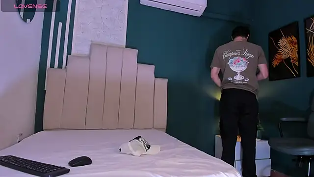 Snapshot of AlessandroDybala chatting on November 23, 12:15 pm AlessandroDybala online show from November 23, 12:15 pm