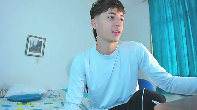 AlessandroDybala online show from March 28, 12:17 pm