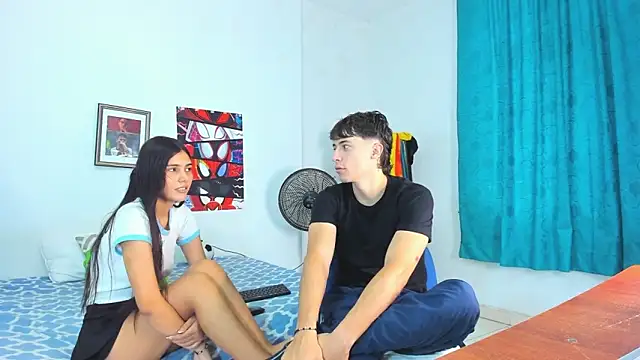 Snapshot of AlessandroDybala chatting on June 9, 12:39 pm AlessandroDybala online show from June 9, 12:39 pm