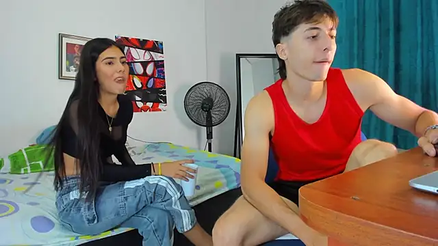 Snapshot of AlessandroDybala chatting on July 10, 12:54 am AlessandroDybala online show from July 10, 12:54 am
