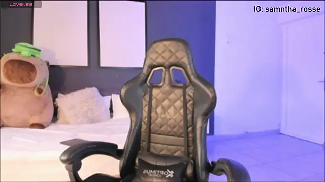 Snapshot of Leyli_Doll chatting on October 9, 9:26 pm Leyli Doll online show from October 9, 9:26 pm