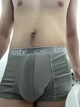 Snapshot of junfoureyes chatting on October 12, 3:46 pm junfoureyes online show from October 12, 3:46 pm