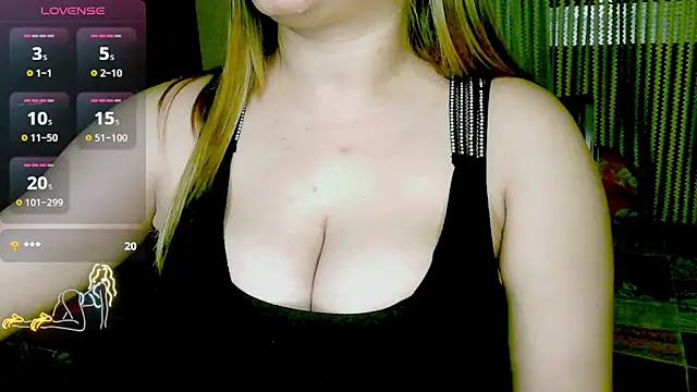 Snapshot of Niyaroy09 chatting on February 24, 5:20 pm Niyaroy09 online show from February 24, 5:20 pm