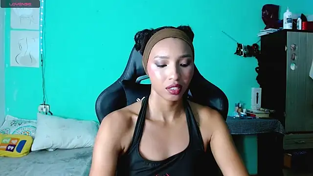 sensitive brunette online show from June 1, 1:06 am