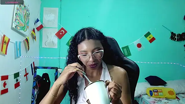 sensitive brunette online show from June 25, 4:10 am