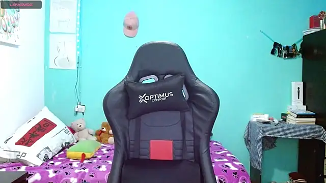 sensitive brunette online show from February 27, 1:50 am