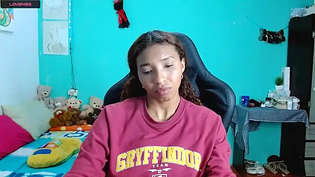 sensitive brunette online show from January 7, 12:15 am