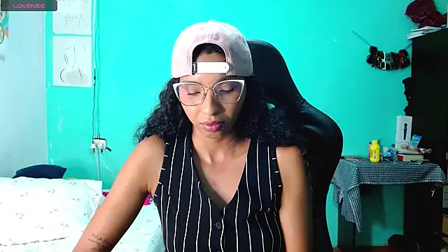 sensitive brunette online show from June 11, 2:53 am
