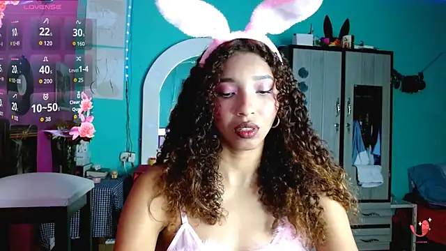 sensitive brunette online show from October 28, 12:55 am