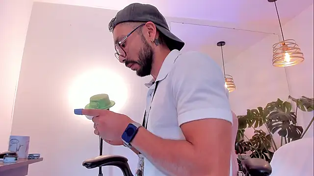 Tom cooper  online show from November 13, 12:09 pm