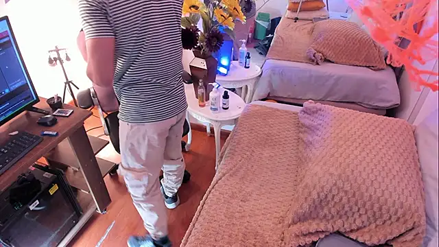 Tom cooper  online show from October 21, 12:59 pm