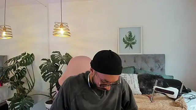 Tom cooper  online show from November 26, 12:49 pm