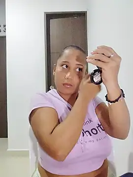 Snapshot of zandra_kiman chatting on September 27, 4:18 am zandra kiman online show from September 27, 4:18 am