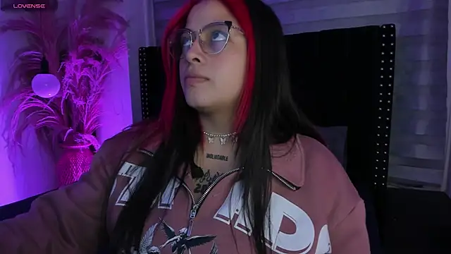 Snapshot of Sofiia-Rubb chatting on October 5, 4:58 am Sofiia-Rubb online show from October 5, 4:58 am