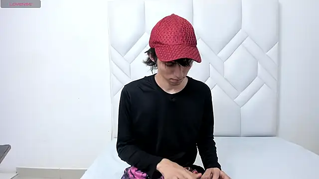 Snapshot of JeanRam18 chatting on September 12, 7:57 pm JeanRam18 online show from September 12, 7:57 pm