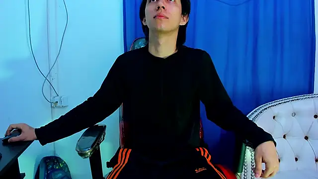 Snapshot of JeanRam18 chatting on September 21, 11:15 am JeanRam18 online show from September 21, 11:15 am