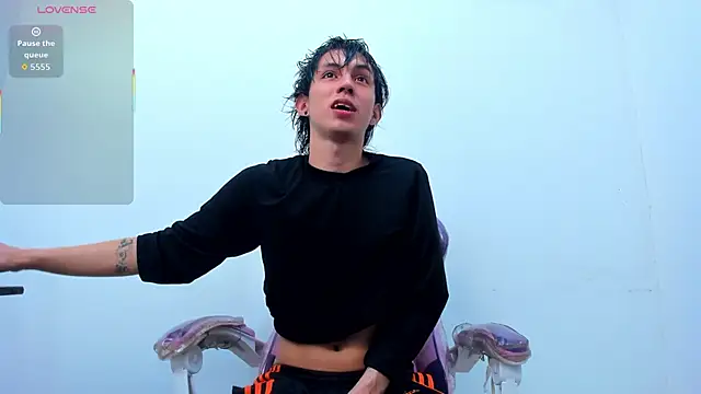 Snapshot of JeanRam18 chatting on October 29, 7:02 pm JeanRam18 online show from October 29, 7:02 pm