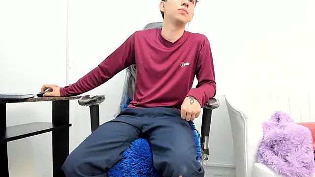 JeanRam18 online show from February 11, 12:16 pm