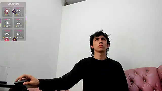 Snapshot of JeanRam18 chatting on September 19, 6:56 pm JeanRam18 online show from September 19, 6:56 pm