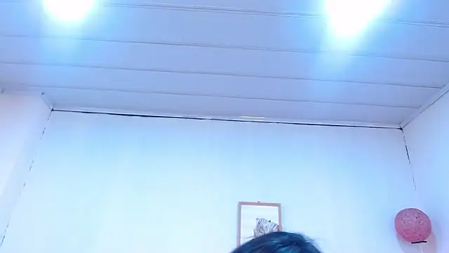 Snapshot of candy_lux_ chatting on July 7, 7:17 pm candy lux online show from July 7, 7:17 pm