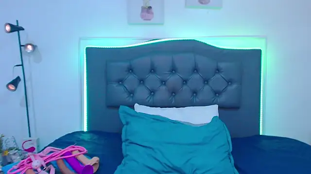 candy lux  online show from March 12, 7:07 pm