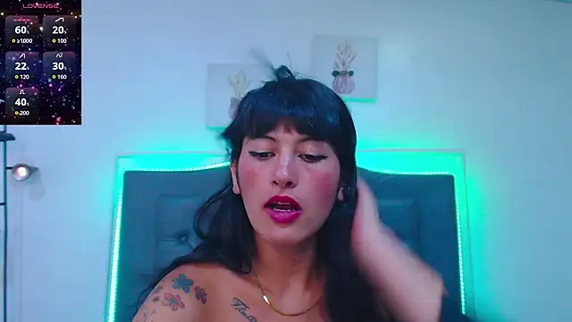 candy lux  online show from March 13, 9:20 pm