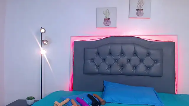 candy lux  online show from November 26, 7:03 pm