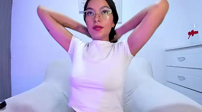 barbie brunette3 online show from March 4, 12:50 am