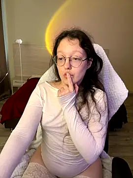 emigooflordXD online show from September 17, 8:49 am