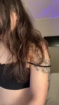 emigooflordXD online show from February 17, 6:22 am