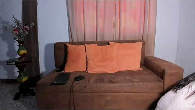Snapshot of Lauren_A chatting on October 15, 8:50 pm Lauren A online show from October 15, 8:50 pm