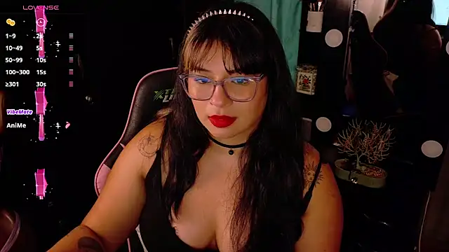 mollyshake1 online show from March 11, 4:39 am