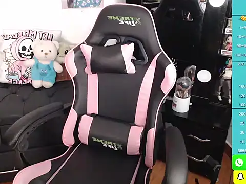 mollyshake1 online show from December 20, 10:27 am