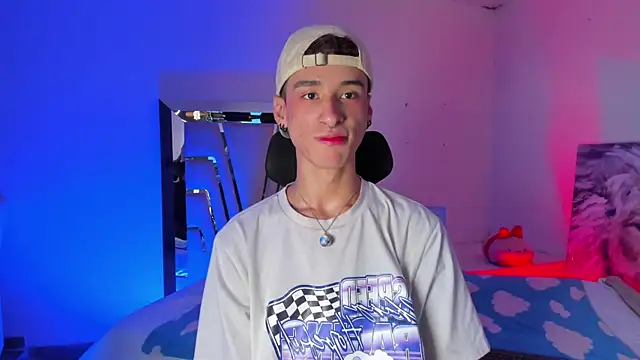 Snapshot of JasperCooper_ chatting on September 12, 1:55 pm JasperCooper online show from September 12, 1:55 pm