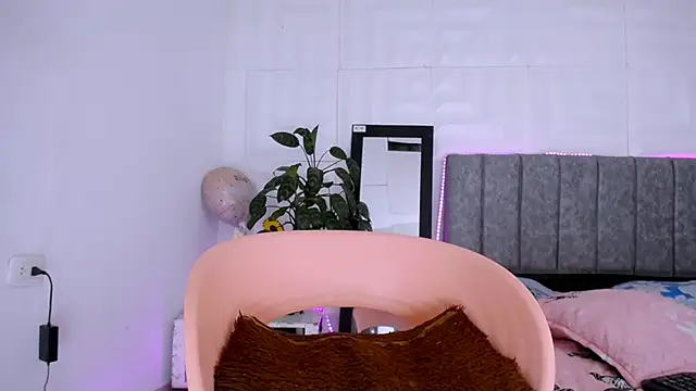 nataly red online show from November 11, 2:28 am