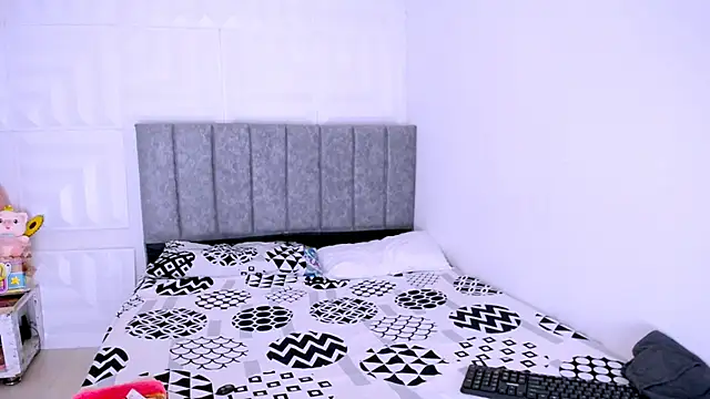 Snapshot of nataly_red chatting on March 7, 5:38 pm nataly red online show from March 7, 5:38 pm