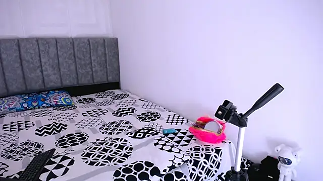 Snapshot of nataly_red chatting on February 18, 7:41 pm nataly red online show from February 18, 7:41 pm