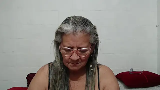 candy mature  online show from October 28, 10:52 pm