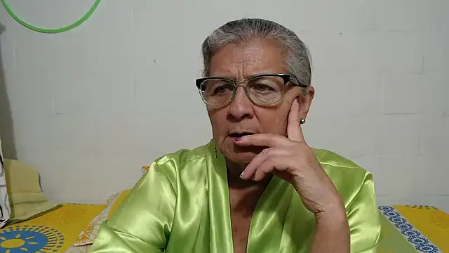 candy mature  online show from February 8, 12:19 am