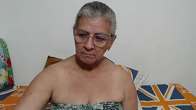 candy mature  online show from March 18, 10:43 pm