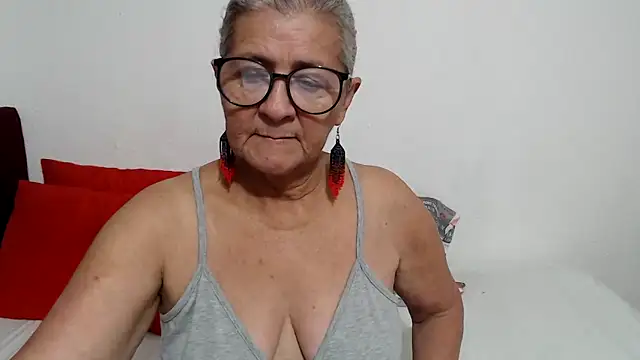 candy mature  online show from May 25, 10:52 pm