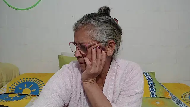 candy mature  online show from February 14, 11:49 pm