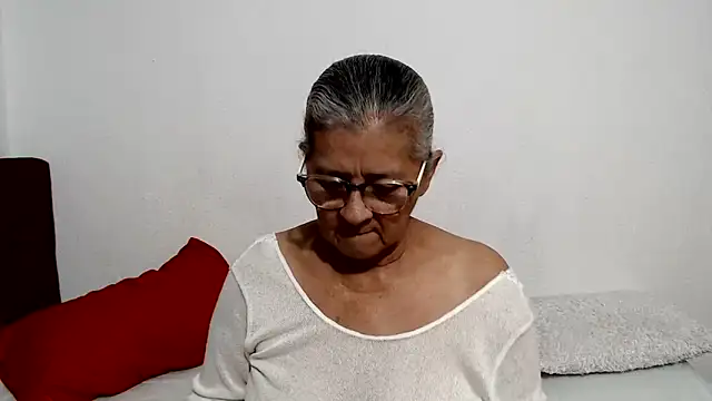candy mature  online show from May 24, 12:43 am