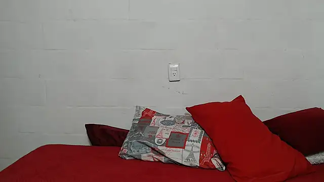 Snapshot of candy_mature_ chatting on October 13, 10:21 pm candy mature online show from October 13, 10:21 pm