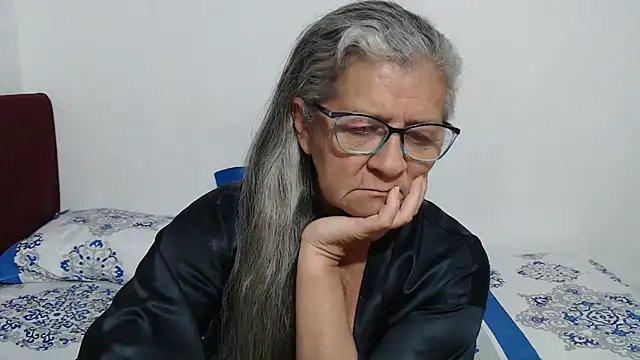 candy mature  online show from May 1, 11:37 am