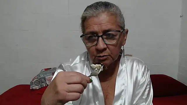 Snapshot of candy_mature_ chatting on October 8, 11:49 pm candy mature online show from October 8, 11:49 pm